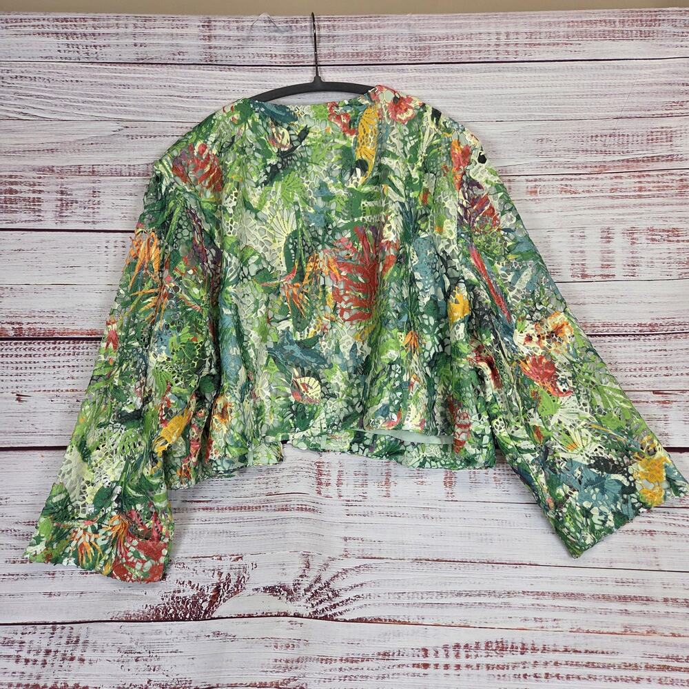 Green Multicolor Embroidered Cropped Jacket - Picture 4 of 15